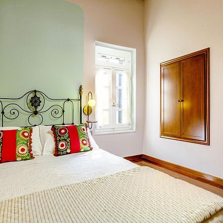 Chanialiving Venetian Luxury House-Near Plaza Parking Ханя Екстериор снимка