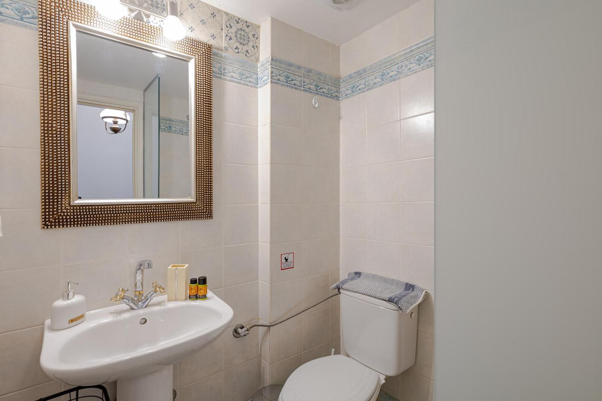 Chanialiving Venetian Luxury House-Near Plaza Parking Ханя Екстериор снимка