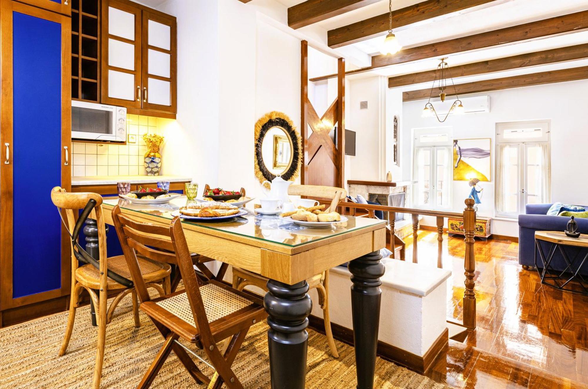 Chanialiving Venetian Luxury House-Near Plaza Parking Ханя Екстериор снимка
