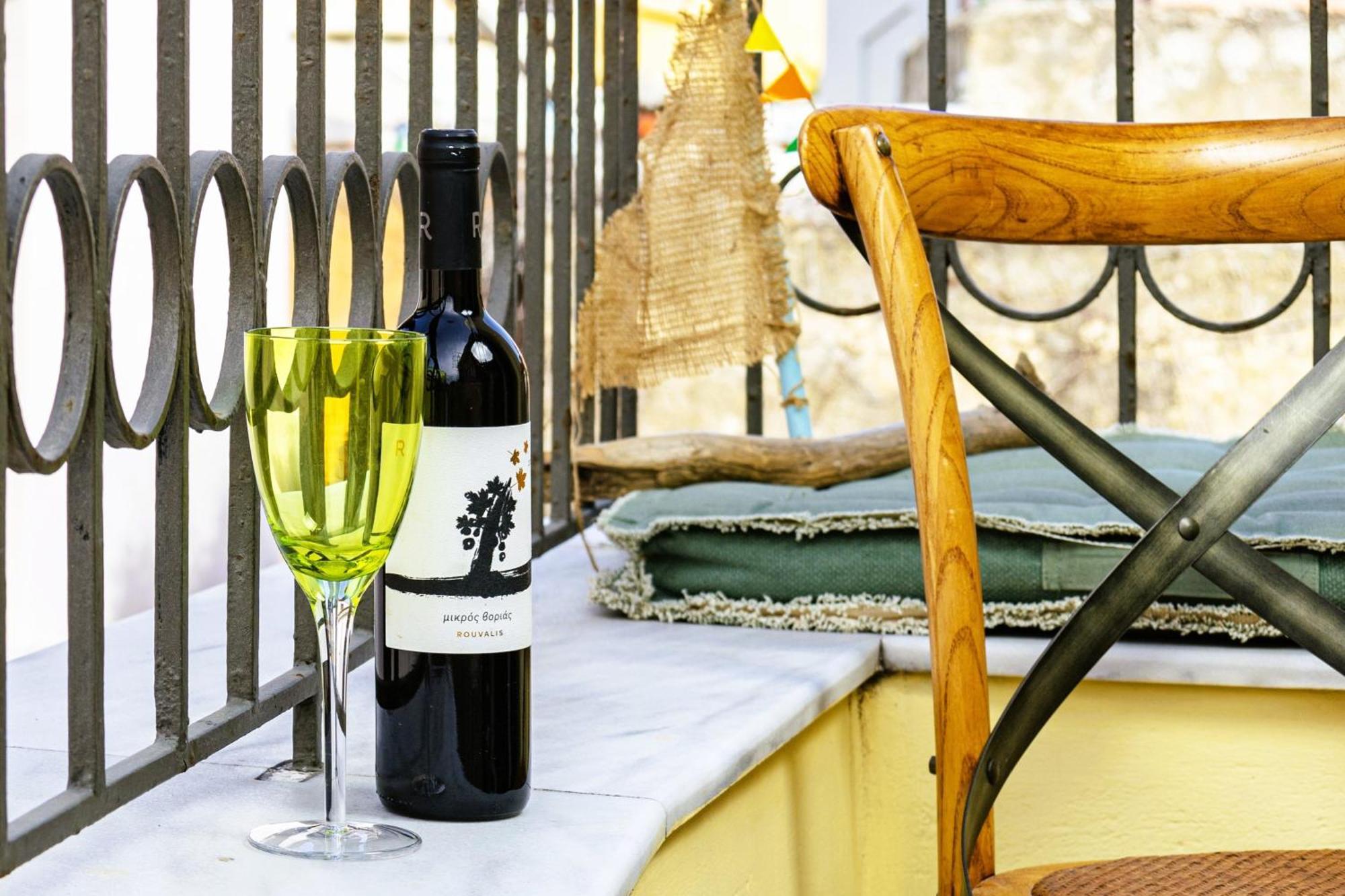 Chanialiving Venetian Luxury House-Near Plaza Parking Ханя Екстериор снимка
