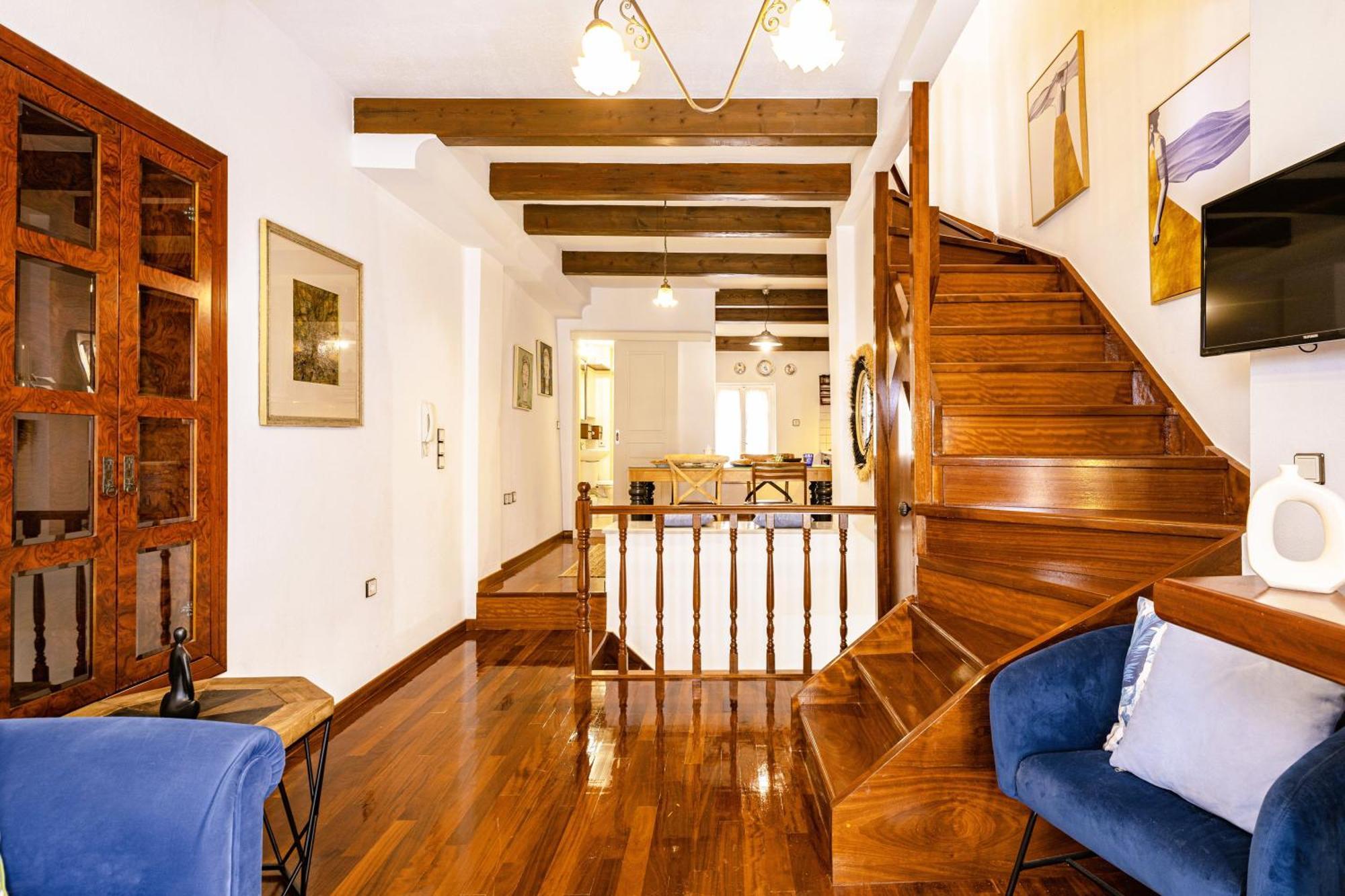 Chanialiving Venetian Luxury House-Near Plaza Parking Ханя Екстериор снимка