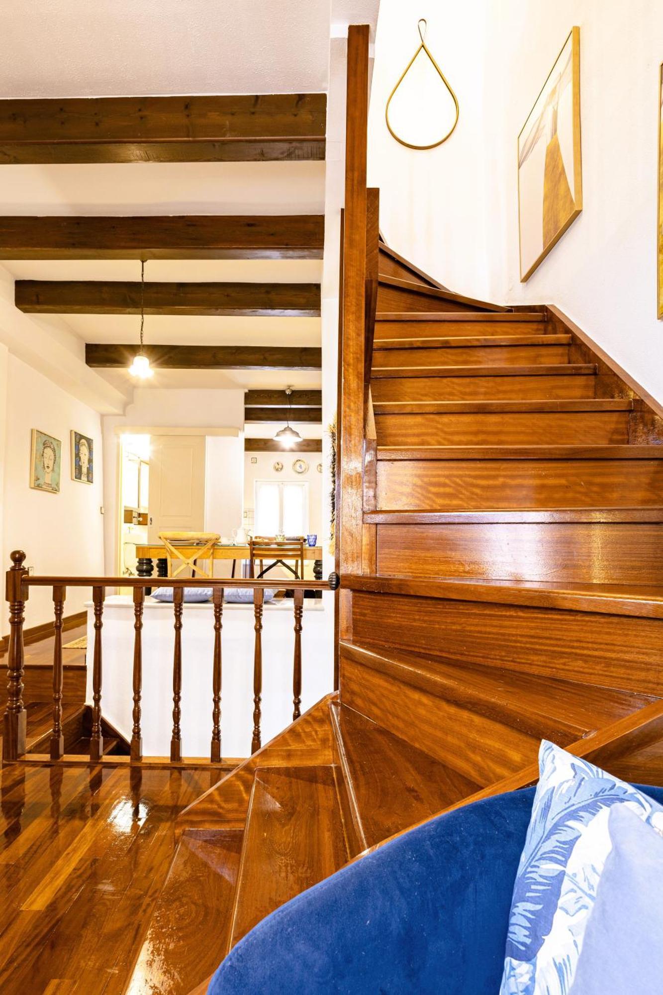 Chanialiving Venetian Luxury House-Near Plaza Parking Ханя Екстериор снимка