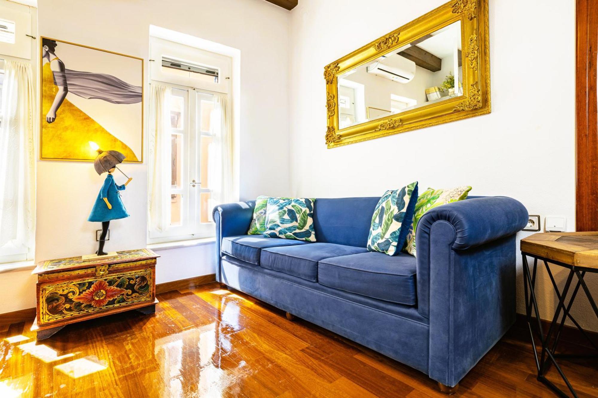Chanialiving Venetian Luxury House-Near Plaza Parking Ханя Екстериор снимка