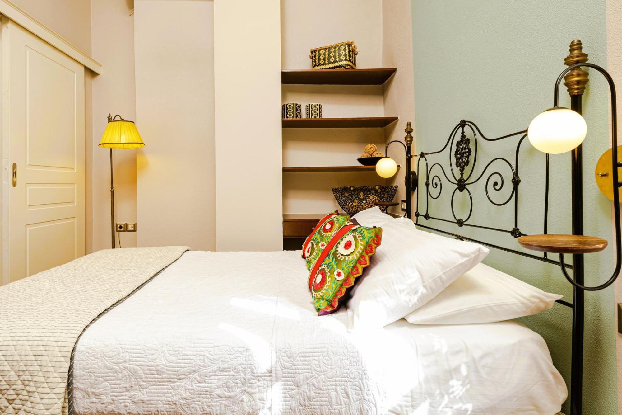 Chanialiving Venetian Luxury House-Near Plaza Parking Ханя Екстериор снимка