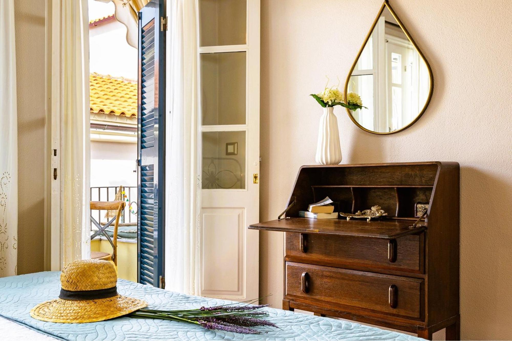 Chanialiving Venetian Luxury House-Near Plaza Parking Ханя Екстериор снимка